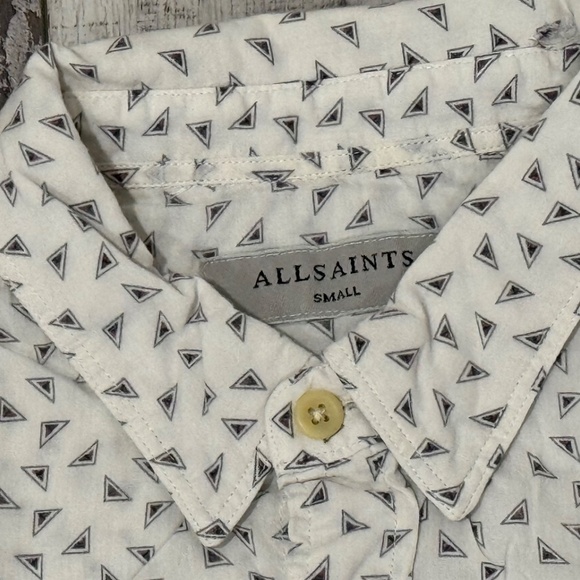 AllSaints Erdman SS Shirt Men’s Small White Geometric Triangle Print Button #C12 - Picture 4 of 4